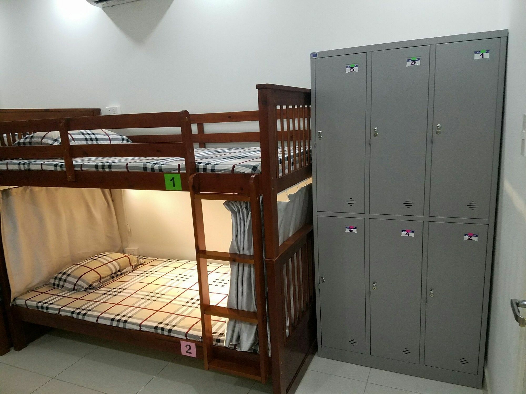Natural House Hostel ホーチミン市 エクステリア 写真
