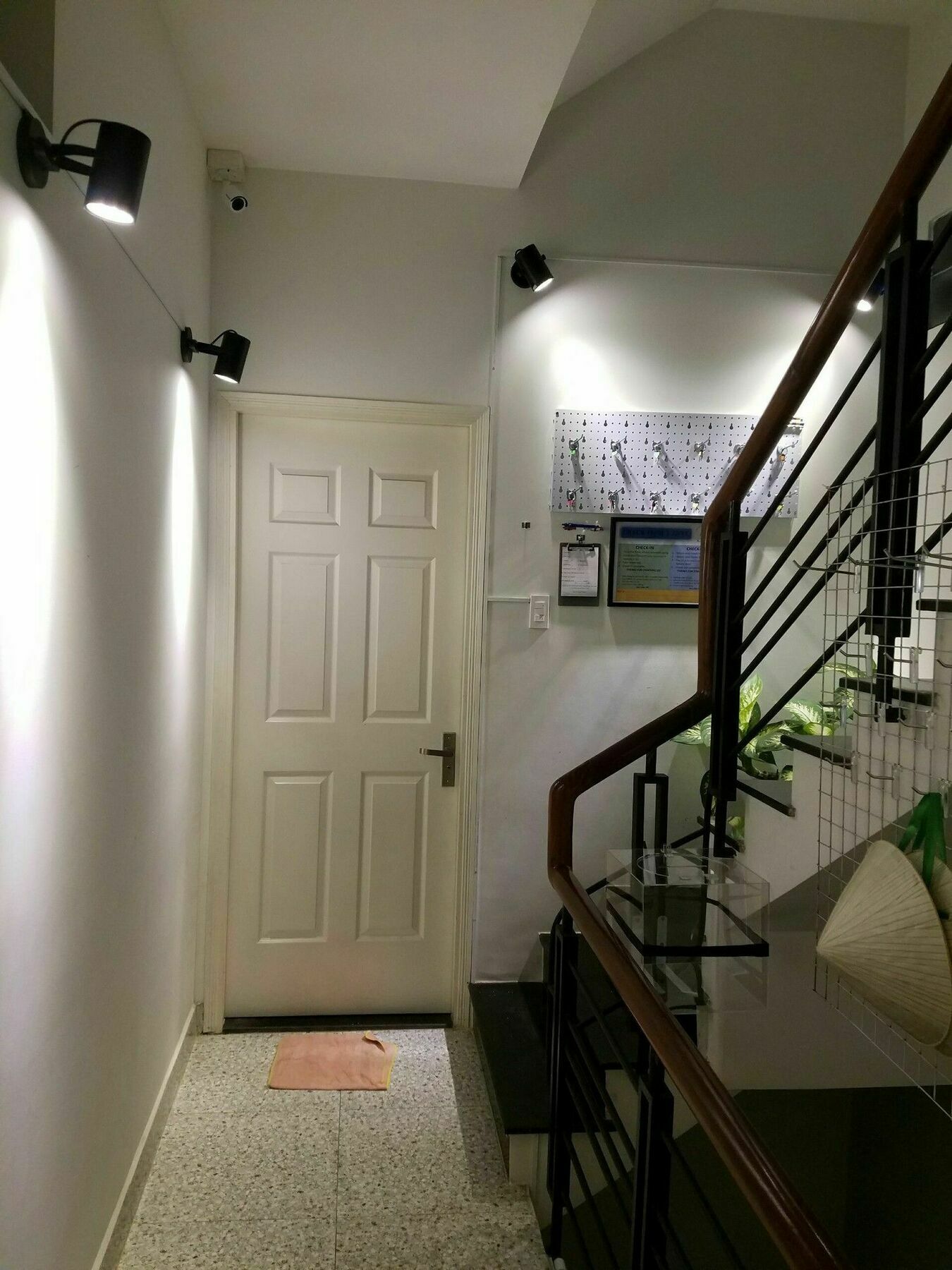Natural House Hostel ホーチミン市 エクステリア 写真