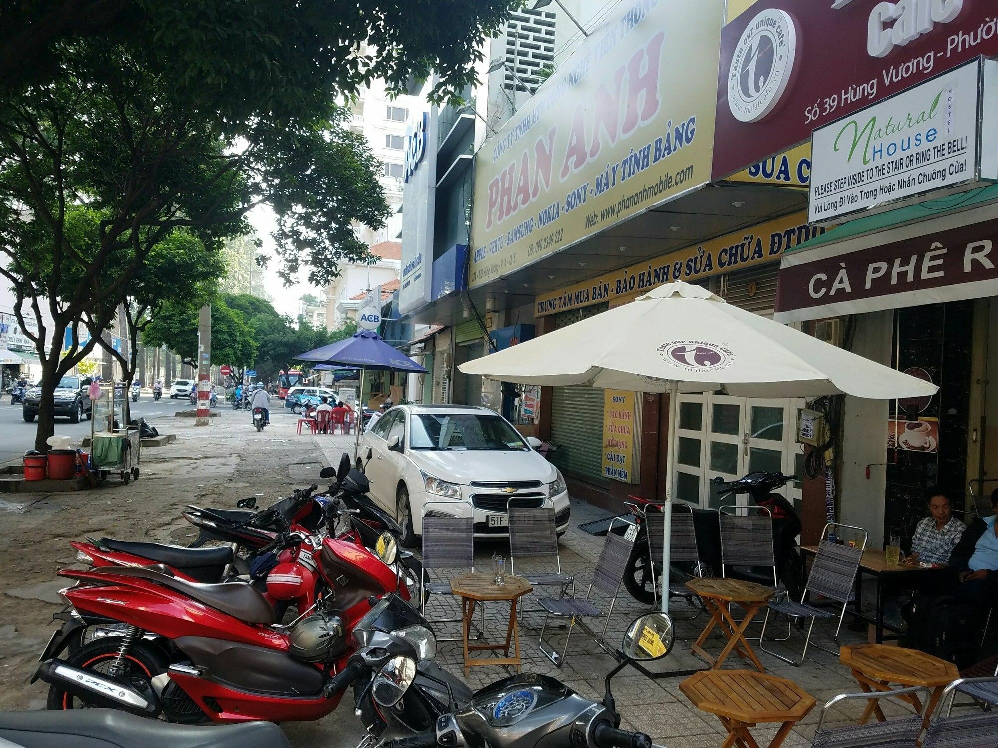 Natural House Hostel ホーチミン市 エクステリア 写真